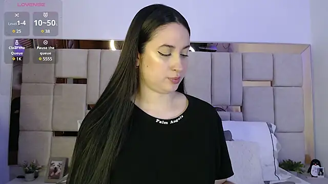 sofiaduque 26 online show from 24, 1, 2025