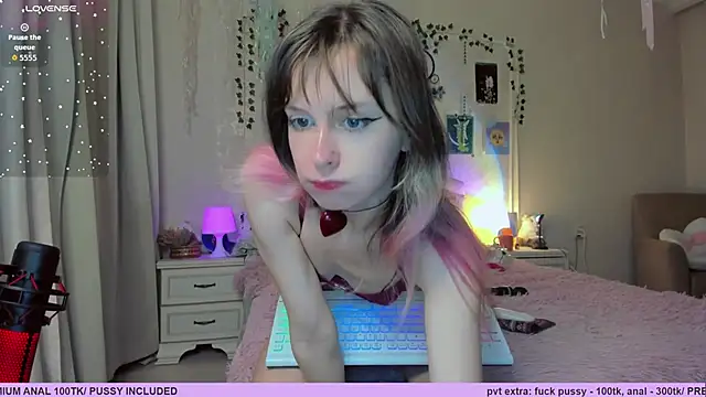 Snapshot of Neko_kitsune1 chatting on 18, 12, 2025 Neko kitsune1 online show from 18, 12, 2025
