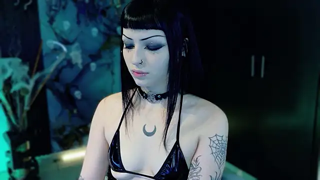 Snapshot of Madison_Jackson chatting on 14, 11, 2025 Madison Jackson online show from 14, 11, 2025