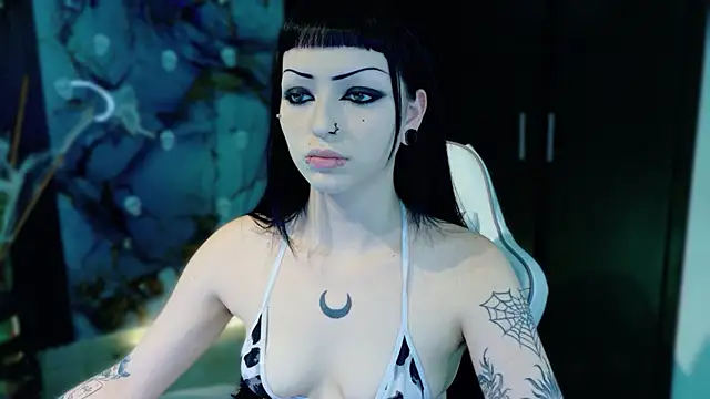 Snapshot of Madison_Jackson chatting on 19, 11, 2025 Madison Jackson online show from 19, 11, 2025