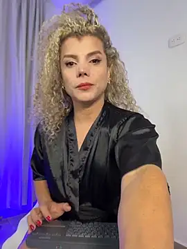 Snapshot of Georgiafox chatting on 3, 12, 2025 Georgiafox online show from 3, 12, 2025