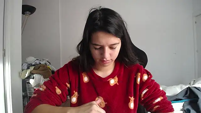 Contantin helena online show from 4, 12, 2025