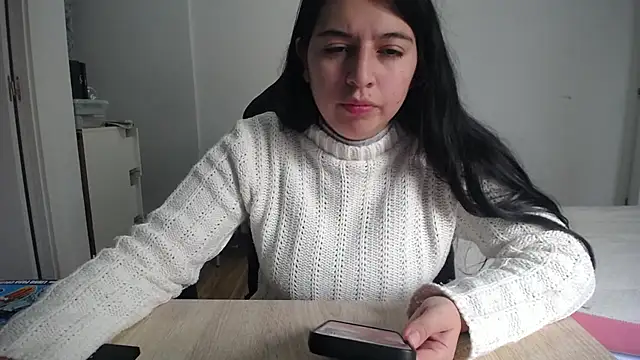 Contantin helena online show from 4, 2, 2026