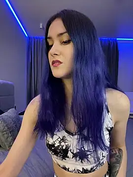Erotic Synth Goddess online show from 6, 1, 2025
