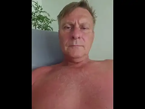 Snapshot of johnnym1 chatting on 21, 6, 2026 johnnym1 online show from 21, 6, 2026