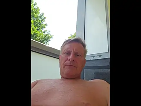 Snapshot of johnnym1 chatting on 26, 6, 2026 johnnym1 online show from 26, 6, 2026