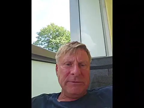 Snapshot of johnnym1 chatting on 10, 7, 2026 johnnym1 online show from 10, 7, 2026