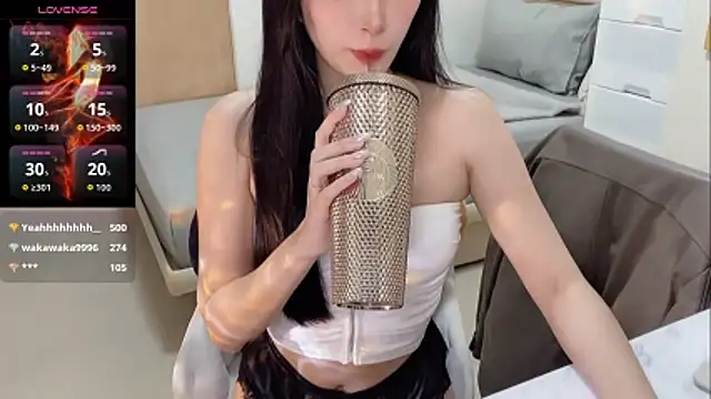 Snapshot of yu5888 chatting on 17, 4, 2026 yu5888 online show from 17, 4, 2026