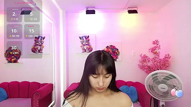 Miss dolly  online show from 15, 9, 2025