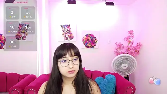 Miss dolly  online show from 27, 9, 2025