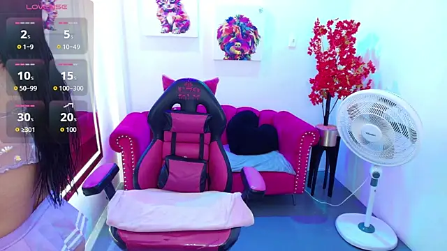 Miss dolly  online show from 8, 4, 2026