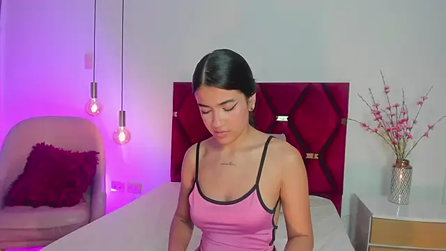 LeaahCarter online show from 12, 12, 2024