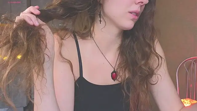 Snapshot of Sereta_Finn chatting on 16, 10, 2025 Sereta Finn online show from 16, 10, 2025