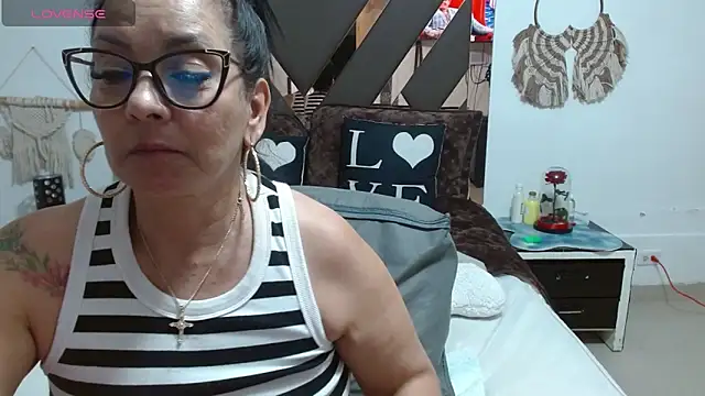 Snapshot of lindaesmeralda chatting on 23, 2, 2025 lindaesmeralda online show from 23, 2, 2025