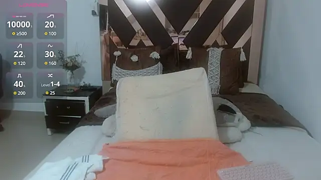 Snapshot of lindaesmeralda chatting on 3, 11, 2025 lindaesmeralda online show from 3, 11, 2025