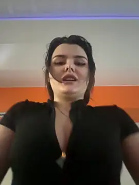 Snapshot of NikaMur chatting on 13, 1, 2025 NikaMur online show from 13, 1, 2025