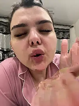 Snapshot of NikaMur chatting on 14, 1, 2025 NikaMur online show from 14, 1, 2025