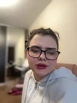 Snapshot of NikaMur chatting on 3, 2, 2025 NikaMur online show from 3, 2, 2025
