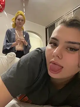 Snapshot of NikaMur chatting on 1, 3, 2025 NikaMur online show from 1, 3, 2025