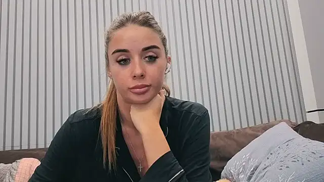 Snapshot of your_bunnygirl chatting on 24, 9, 2025 your bunnygirl online show from 24, 9, 2025