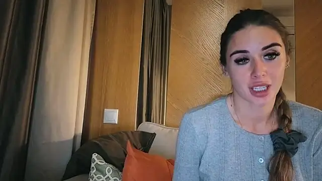 Snapshot of your_bunnygirl chatting on 1, 10, 2025 your bunnygirl online show from 1, 10, 2025