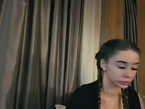 Snapshot of your_bunnygirl chatting on 24, 10, 2025 your bunnygirl online show from 24, 10, 2025