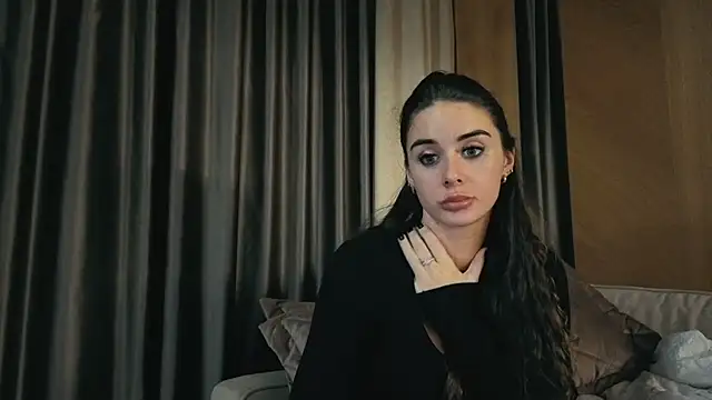 Snapshot of your_bunnygirl chatting on 8, 11, 2025 your bunnygirl online show from 8, 11, 2025