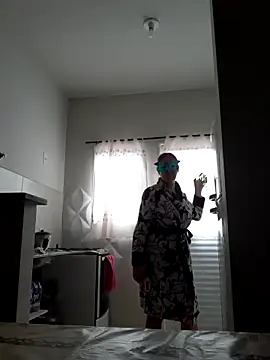 Snapshot of MILEIDE980 chatting on 24, 9, 2025 MILEIDE980 online show from 24, 9, 2025