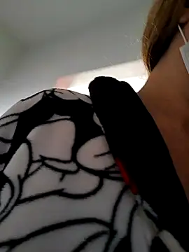 Snapshot of MILEIDE980 chatting on 25, 9, 2025 MILEIDE980 online show from 25, 9, 2025