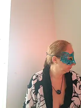 Snapshot of MILEIDE980 chatting on 29, 9, 2025 MILEIDE980 online show from 29, 9, 2025