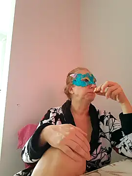 Snapshot of MILEIDE980 chatting on 12, 10, 2025 MILEIDE980 online show from 12, 10, 2025