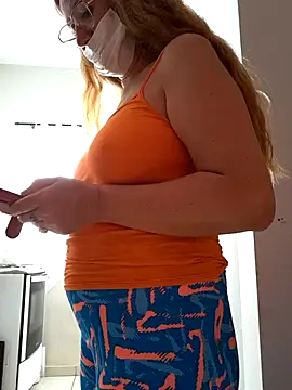 Snapshot of MILEIDE980 chatting on 6, 11, 2025 MILEIDE980 online show from 6, 11, 2025