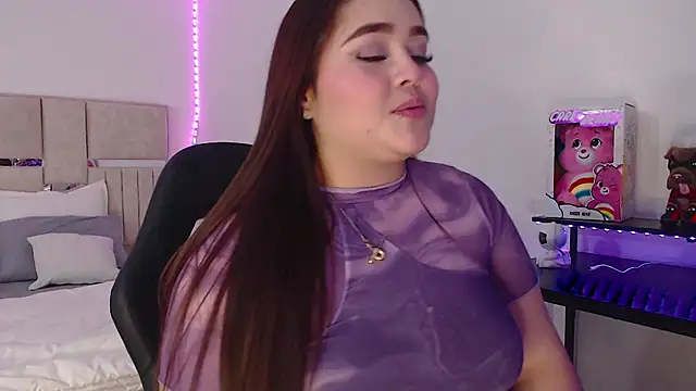 Snapshot of KimGeorgia_ chatting on 8, 3, 2025 KimGeorgia online show from 8, 3, 2025