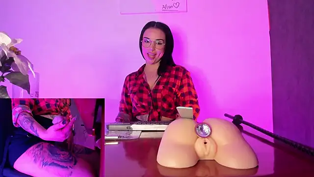Snapshot of CharlotteScotte chatting on 21, 3, 2025 CharlotteScotte online show from 21, 3, 2025