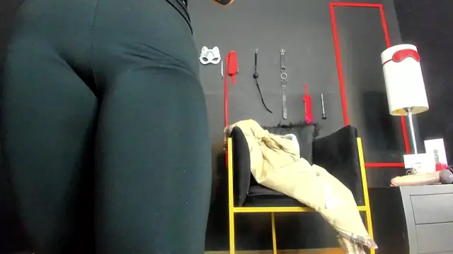 Snapshot of CharlotteScotte chatting on 15, 1, 2026 CharlotteScotte online show from 15, 1, 2026