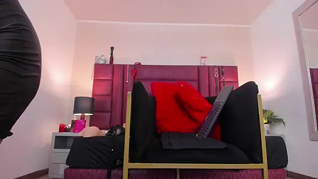 Snapshot of CharlotteScotte chatting on 28, 2, 2026 CharlotteScotte online show from 28, 2, 2026