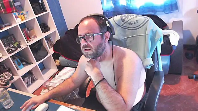 ravingr4d4 online show from 12, 2, 2025