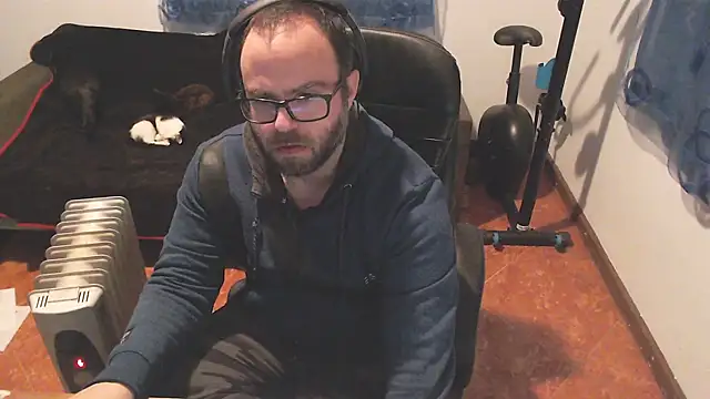 ravingr4d4 online show from 14, 2, 2025