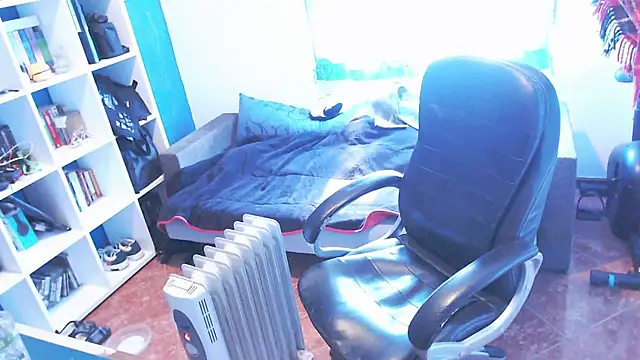 ravingr4d4 online show from 17, 2, 2025