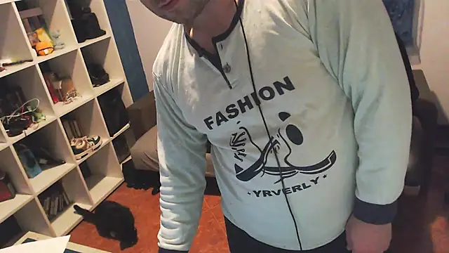 ravingr4d4 online show from 21, 2, 2025