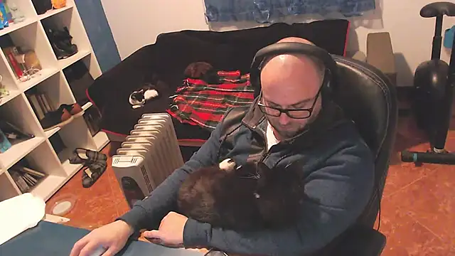 ravingr4d4 online show from 25, 2, 2025