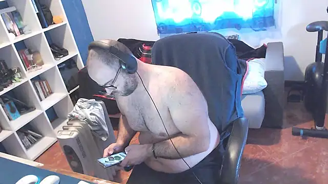 ravingr4d4 online show from 5, 3, 2025