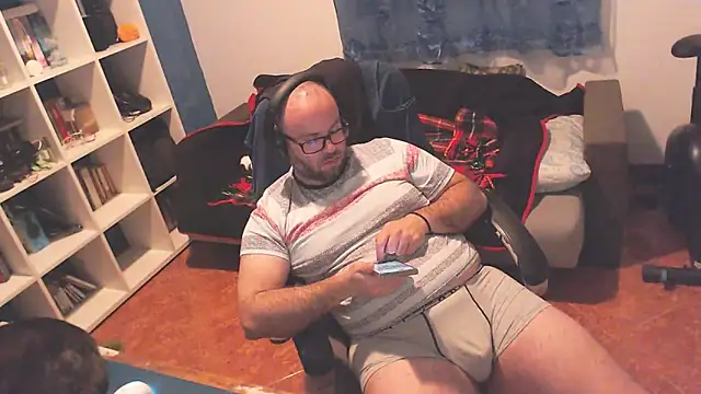 ravingr4d4 online show from 6, 3, 2025