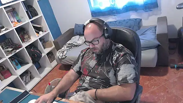 ravingr4d4 online show from 24, 9, 2025