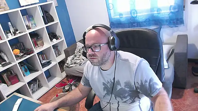 ravingr4d4 online show from 16, 10, 2025