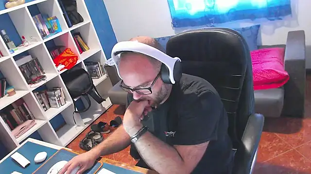 ravingr4d4 online show from 7, 5, 2026