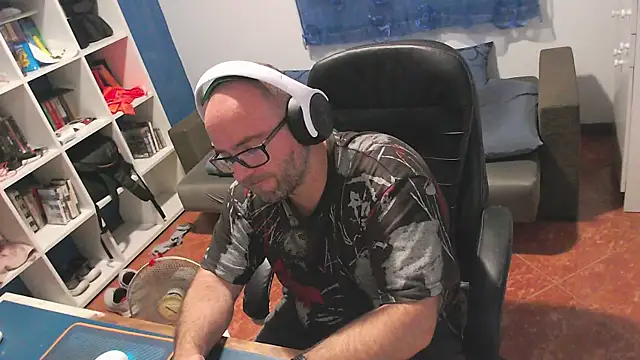 ravingr4d4 online show from 27, 5, 2026
