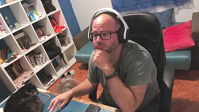 ravingr4d4 online show from 1, 6, 2026