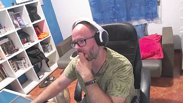 ravingr4d4 online show from 28, 6, 2026