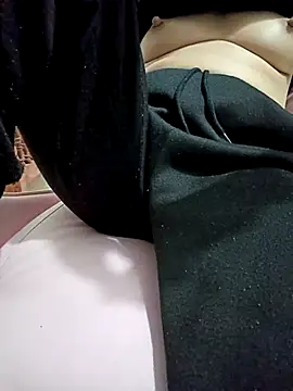 SweetGirl2k2 online show from 21, 2, 2025